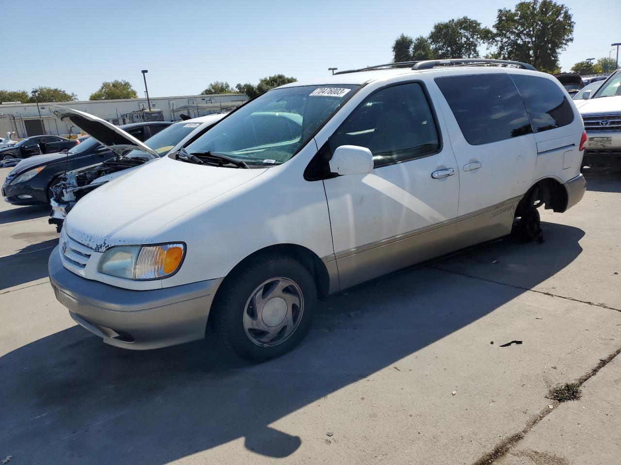 Toyota Sienna 2002