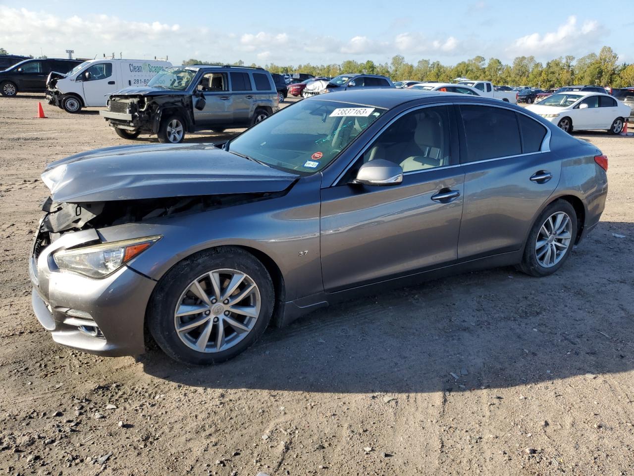 Infiniti Q50 2015
