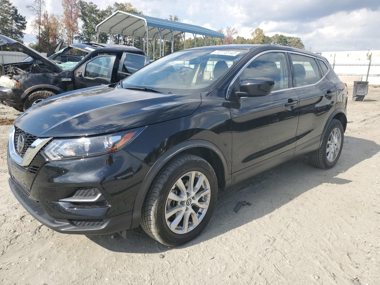 Nissan Rogue sport 2021