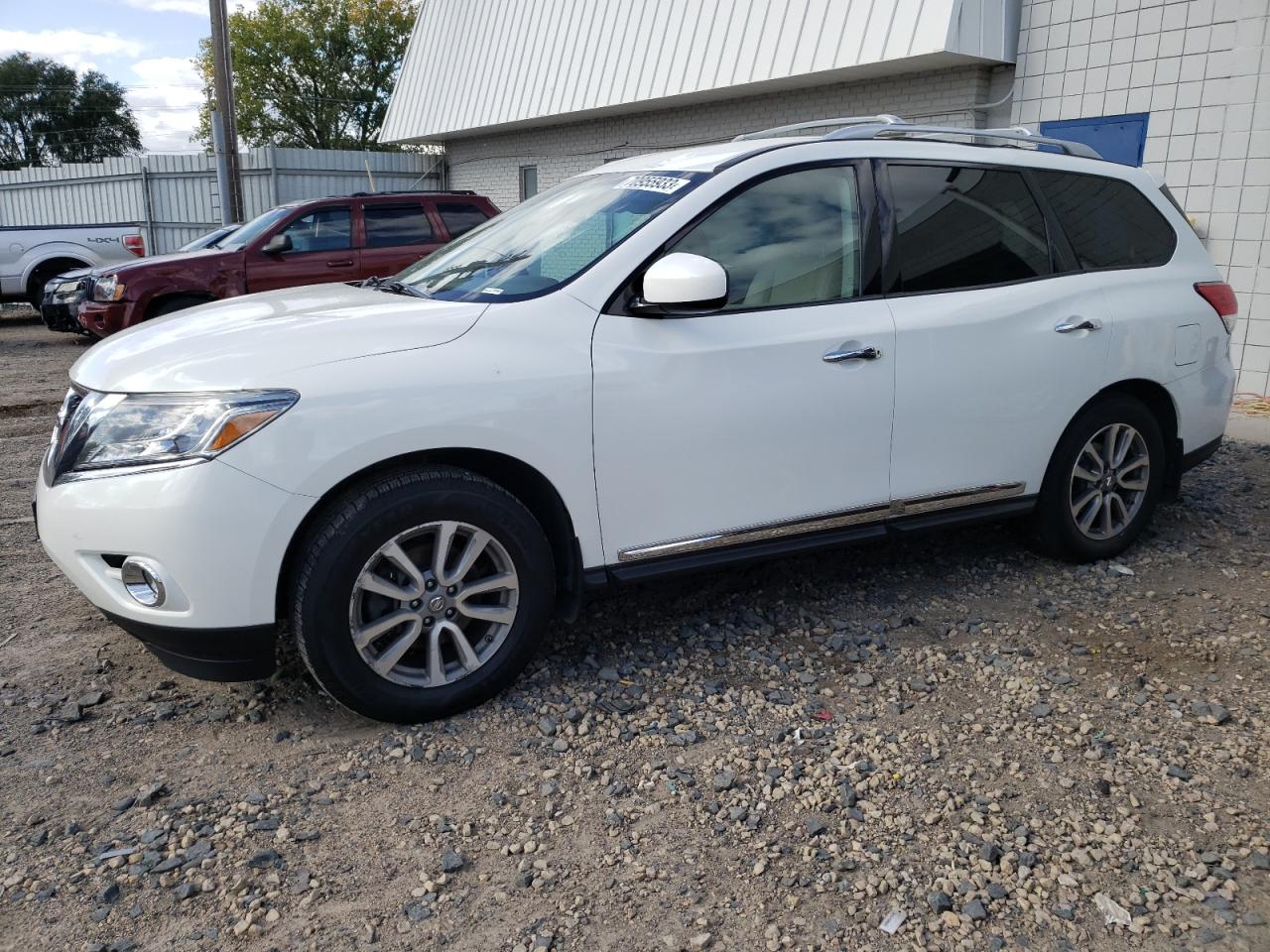 Nissan Pathfinder 2014