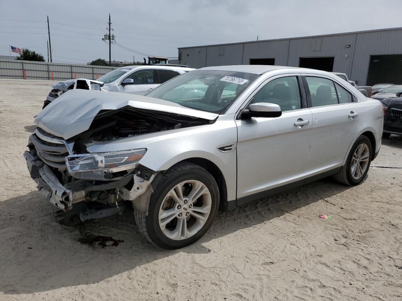 Ford Taurus 2017