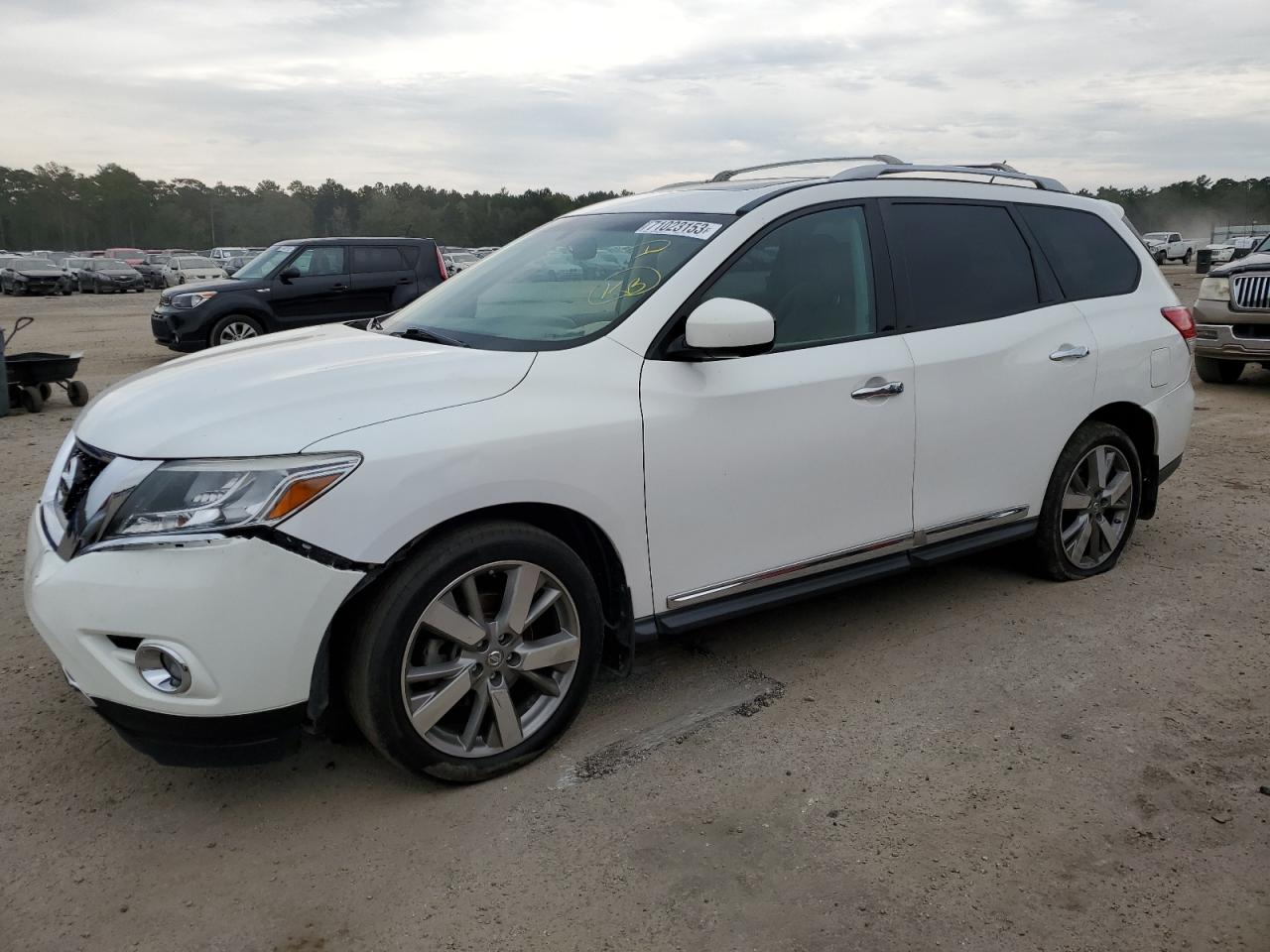 Nissan Pathfinder 2014