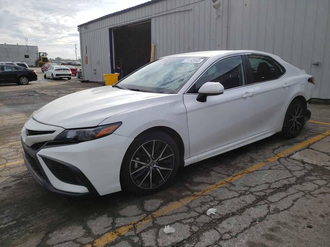 Toyota Camry 2021