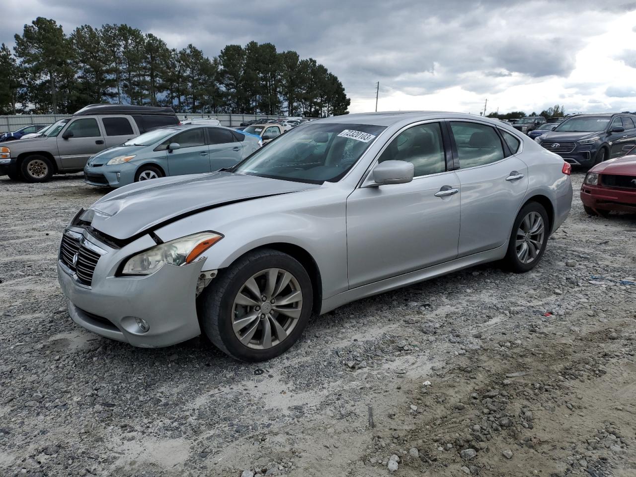 Infiniti M37 2013
