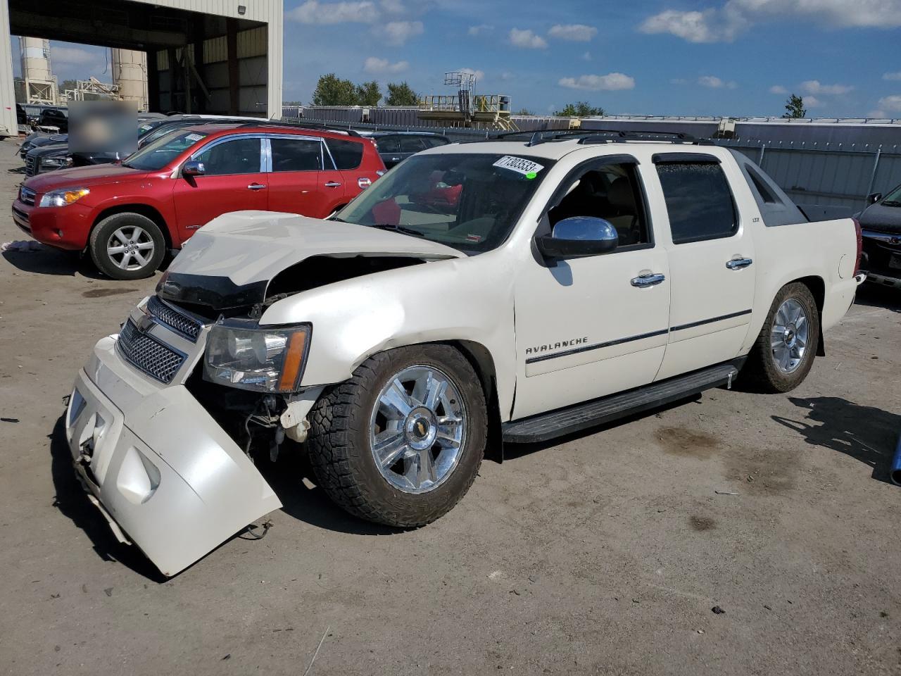 CHEVROLET AVALANCHE 2011