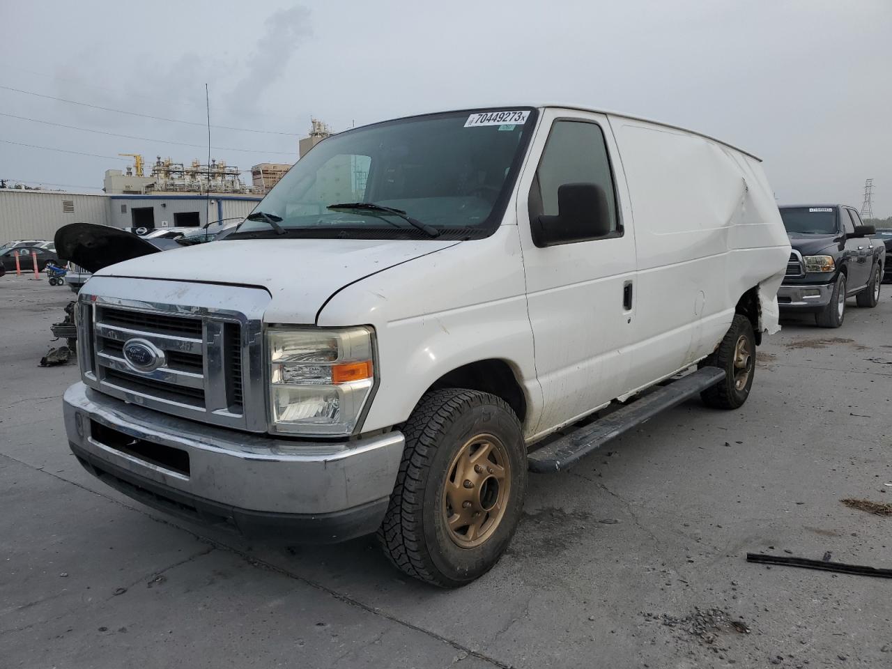 Ford Econoline van 2009