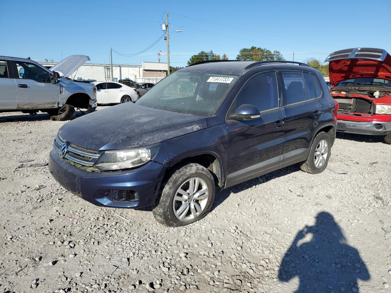 VOLKSWAGEN TIGUAN S 2015