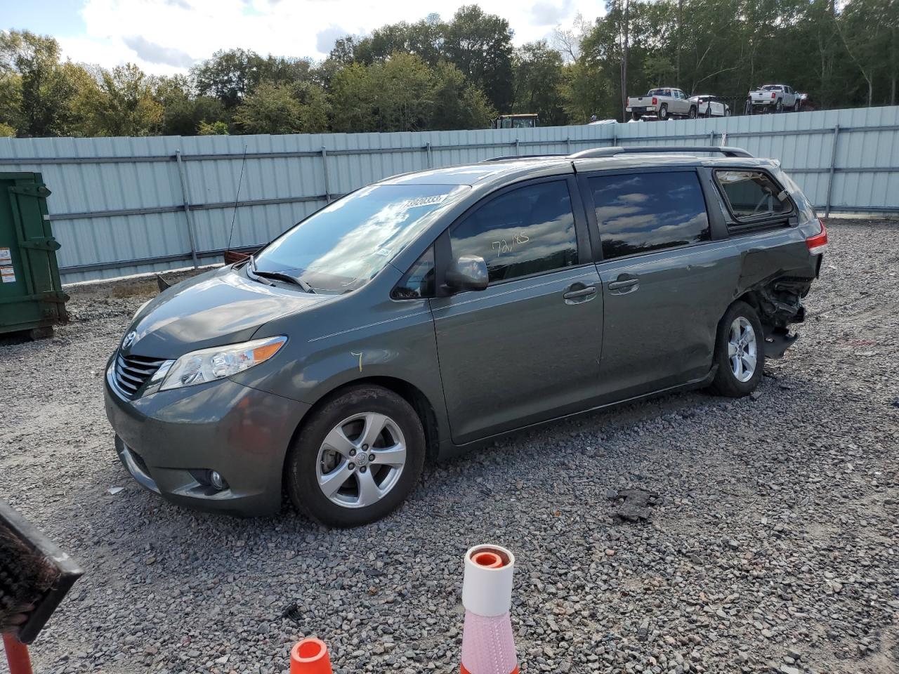 Toyota Sienna 2012