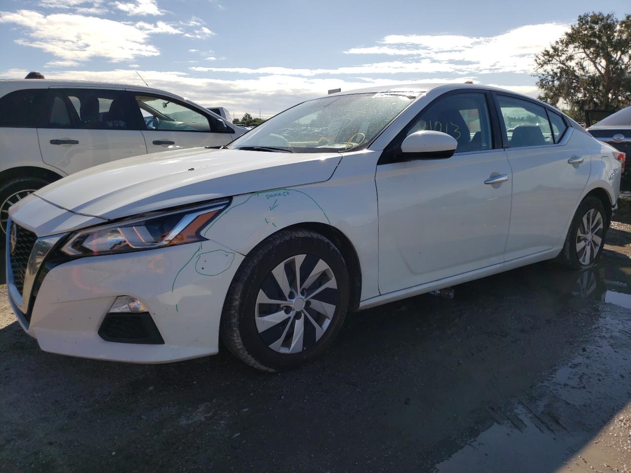 Nissan Altima 2020