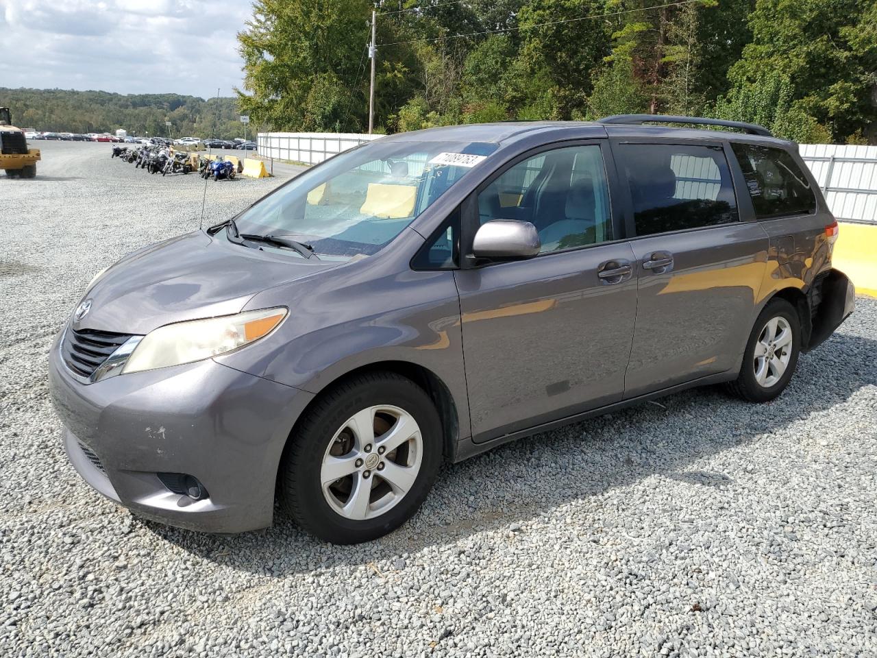 Toyota Sienna 2014