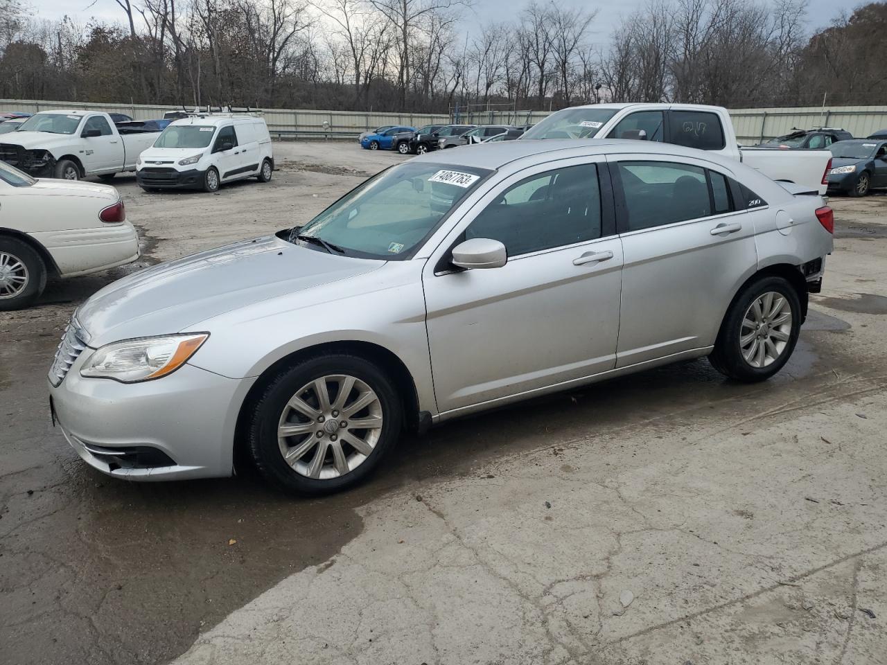 Chrysler 200 2011
