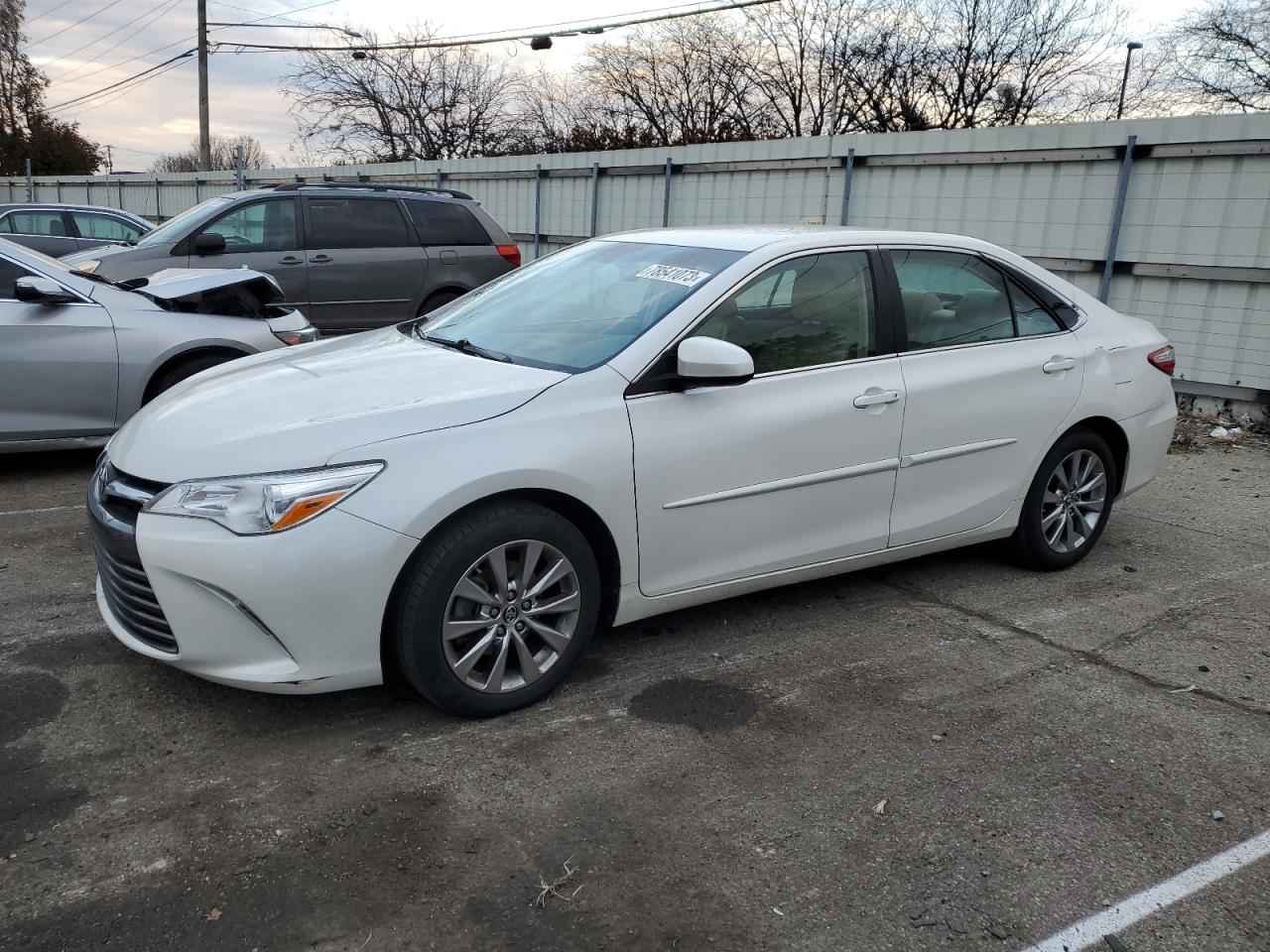 Toyota Camry 2015