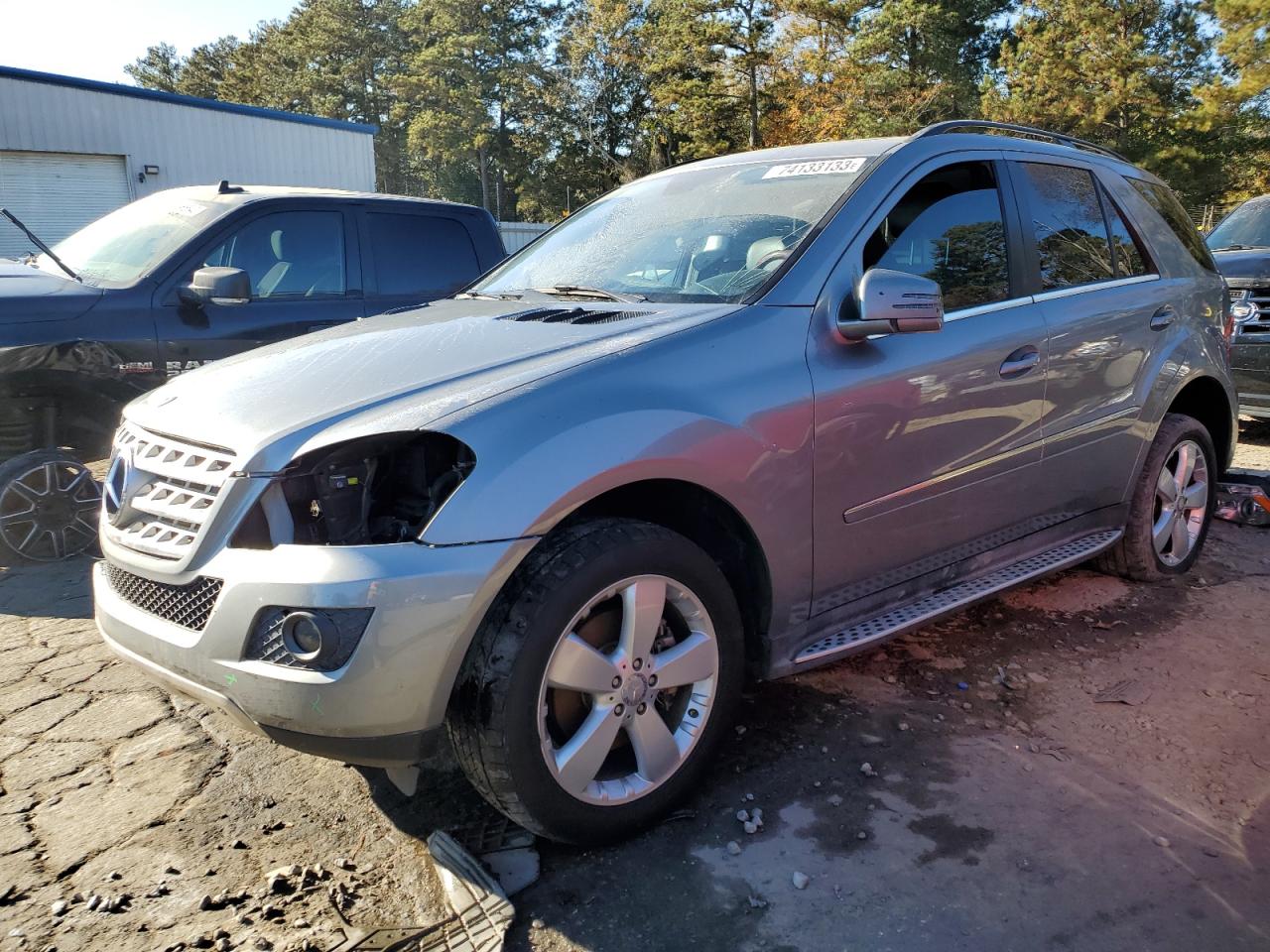 MERCEDES-BENZ M-CLASS 2011