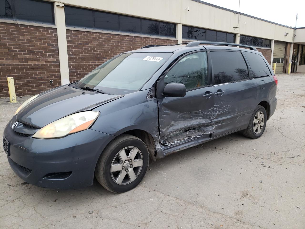 Toyota Sienna 2006