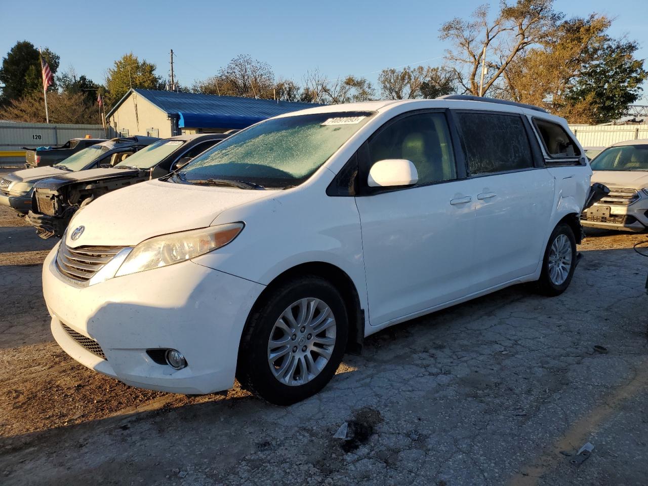 Toyota Sienna 2011