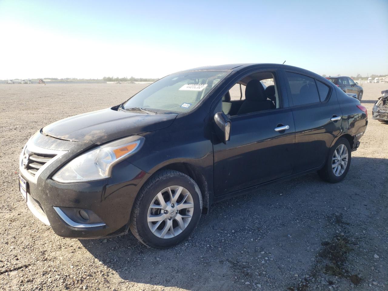 Nissan Versa 2016