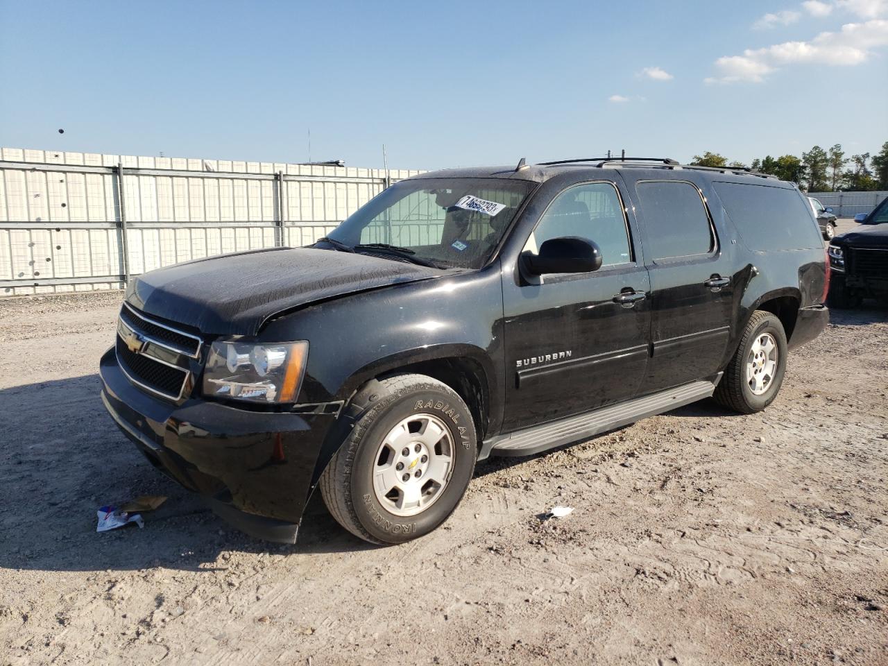 Chevrolet Suburban 2013