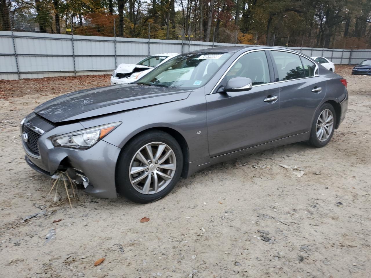 Infiniti Q50 2015