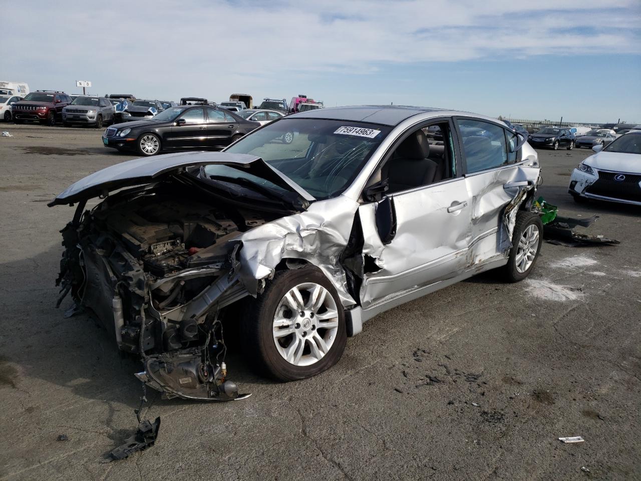 Nissan Altima 2012