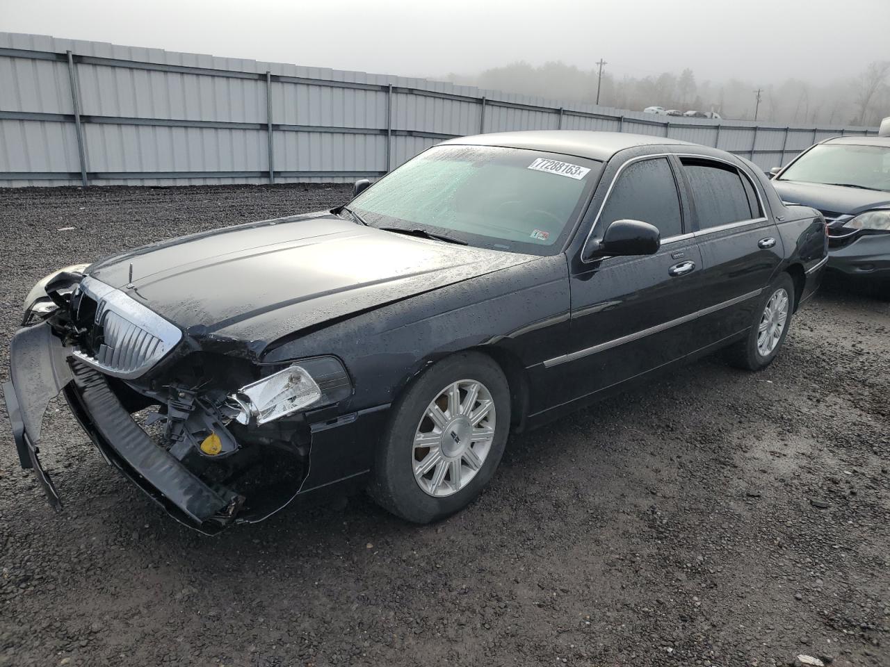 Lincoln Town car 2011
