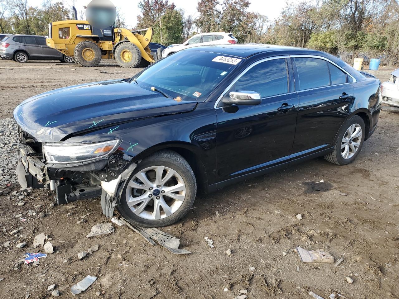 Ford Taurus 2016