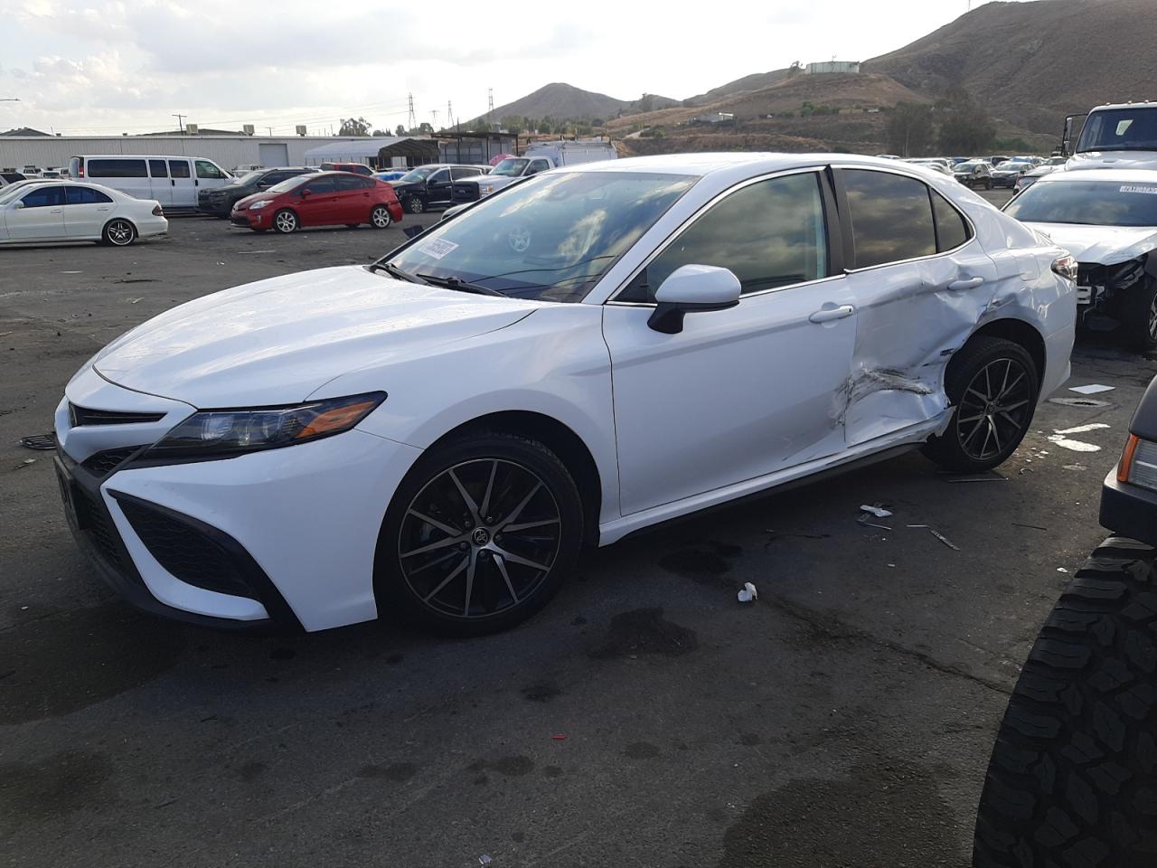 Toyota Camry 2021