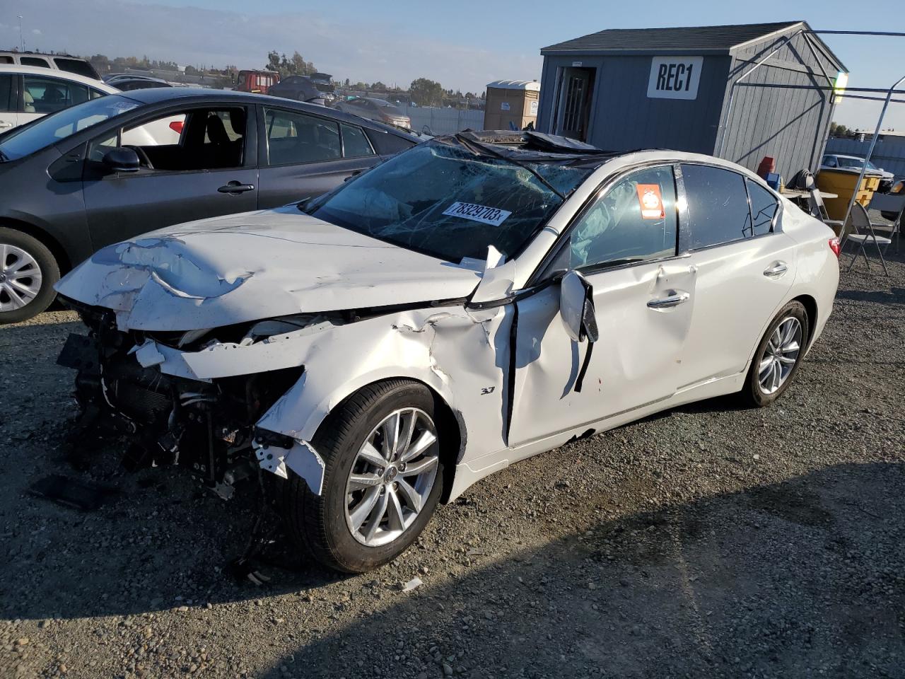 Infiniti Q50 2015