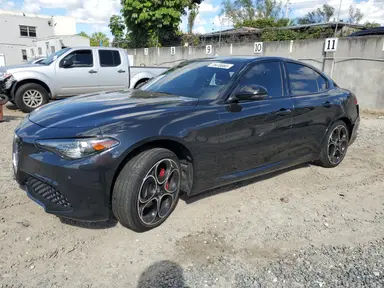 Alfa Romeo Giulia 2023