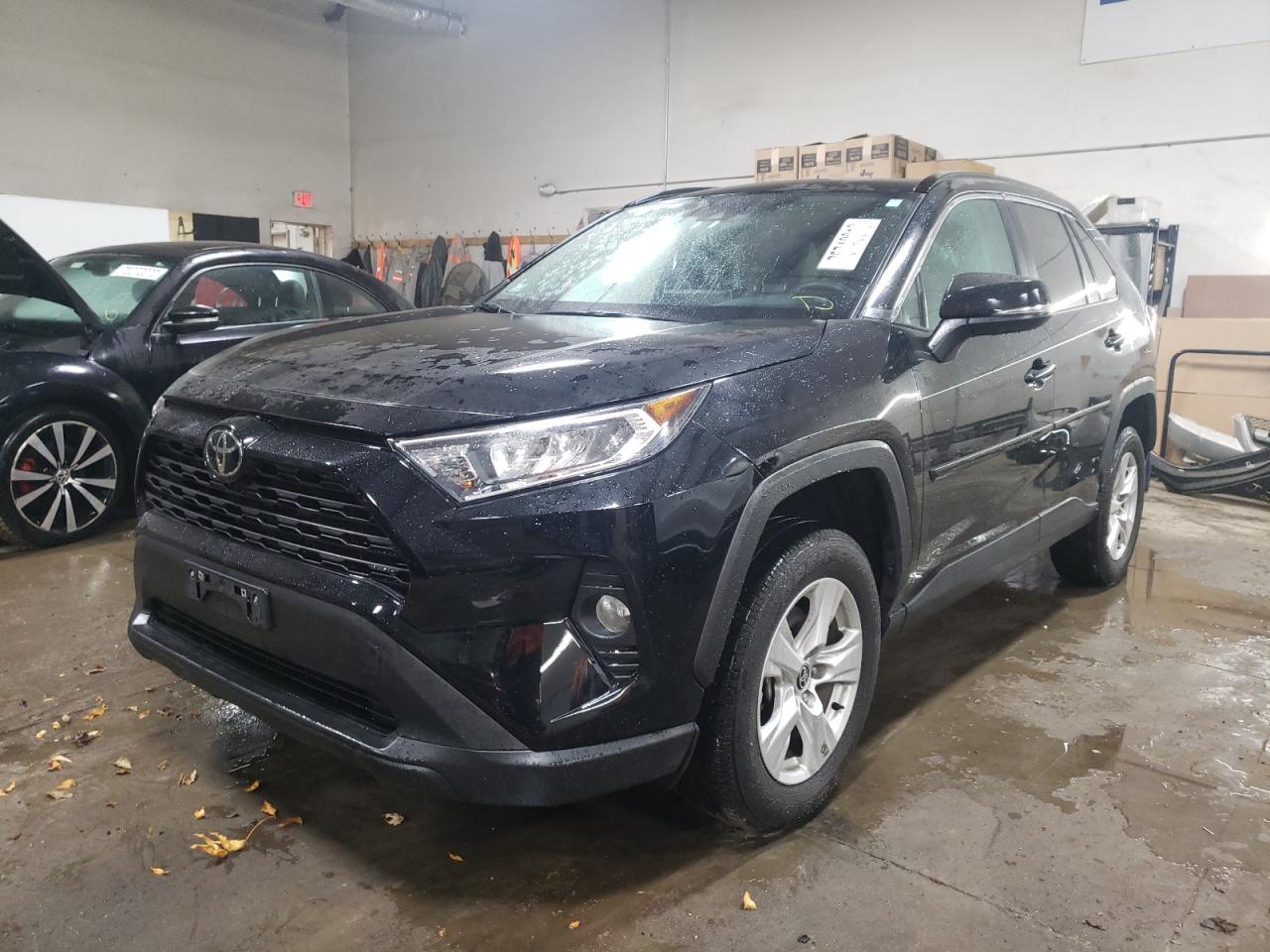 TOYOTA RAV4 2021