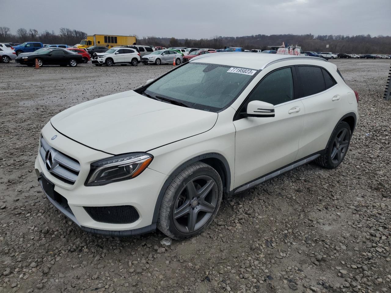Mercedes-benz Gla-class 2015