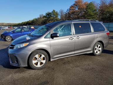 Toyota Sienna 2018