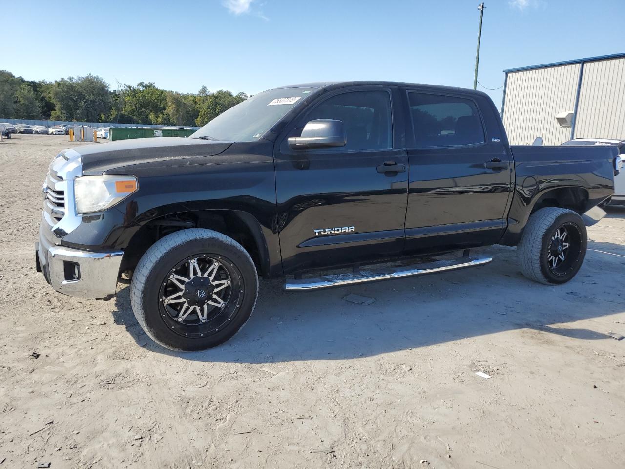 Toyota Tundra 2016