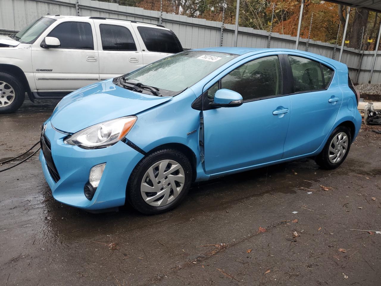 Toyota Prius c 2015