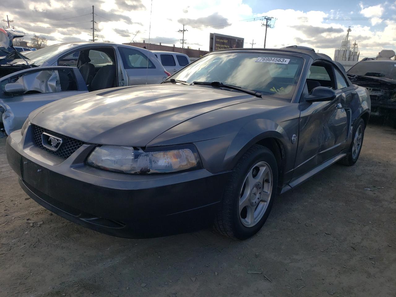 Ford Mustang 2004
