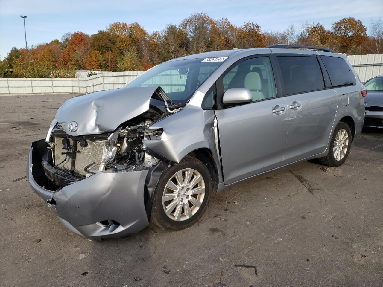 Toyota Sienna 2016