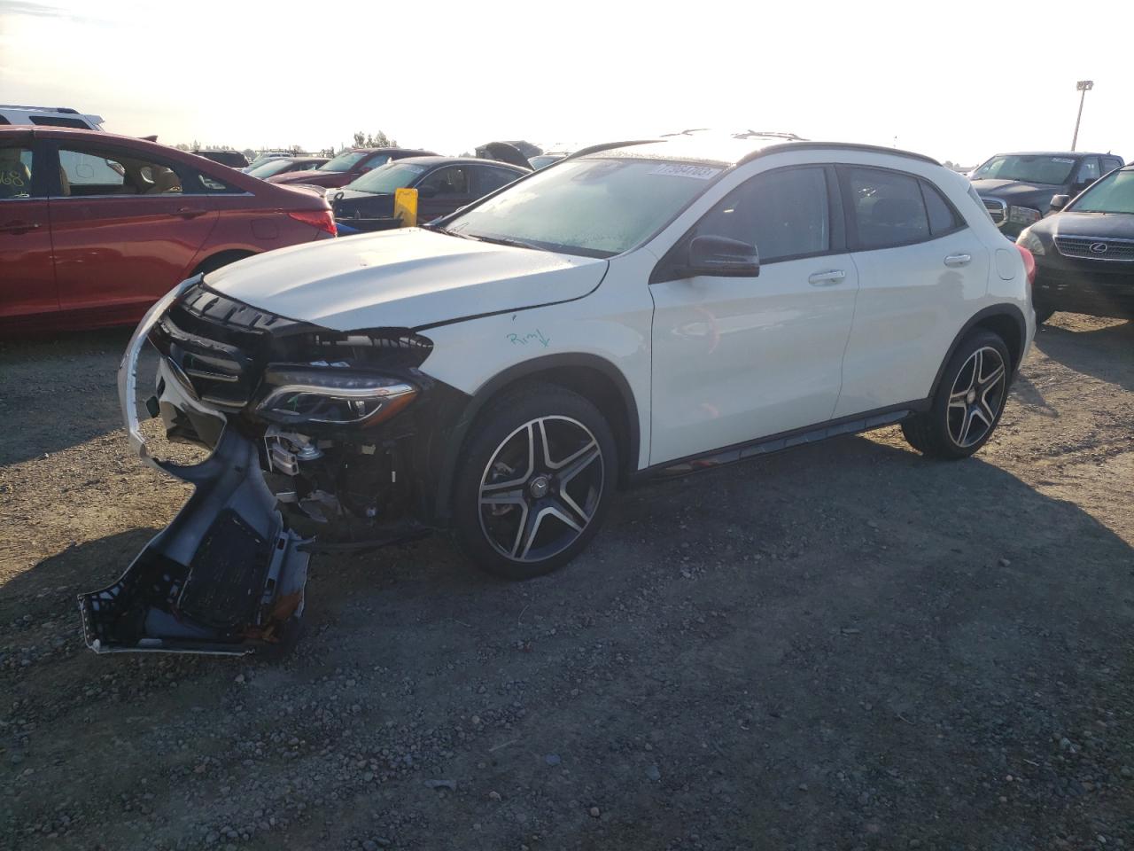 Mercedes-benz Gla-class 2016