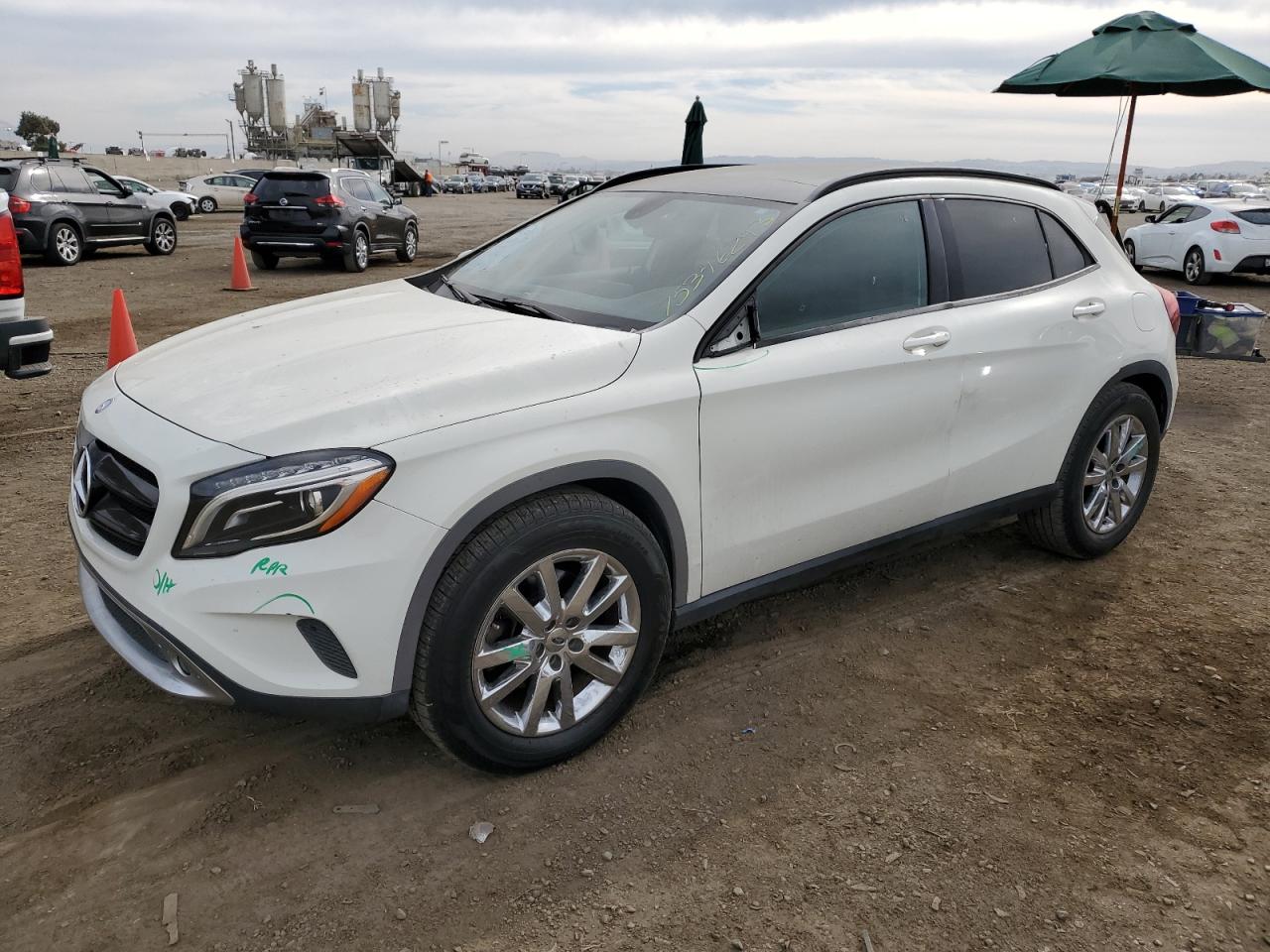 Mercedes-benz Gla-class 2015