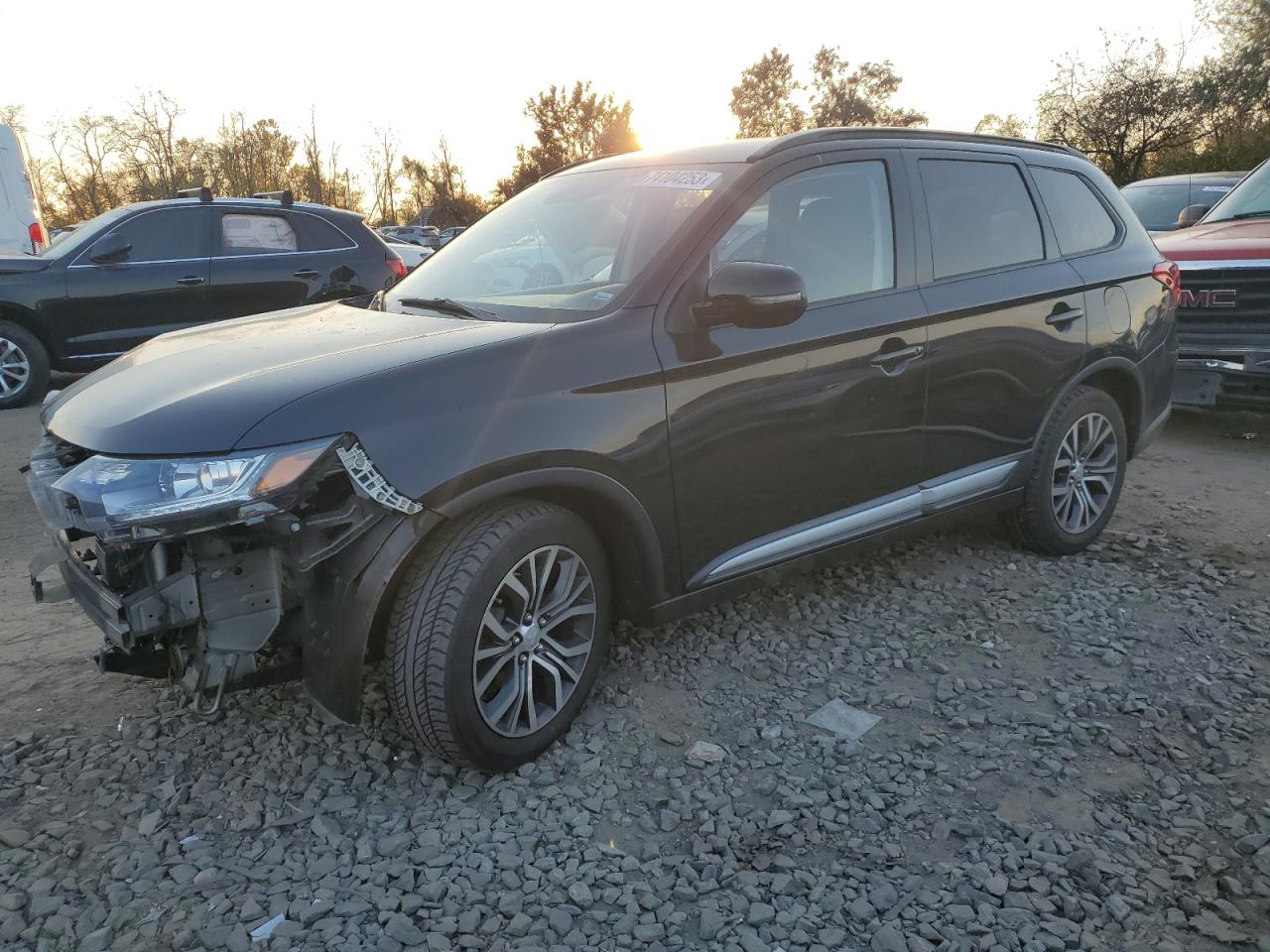 Mitsubishi Outlander 2016