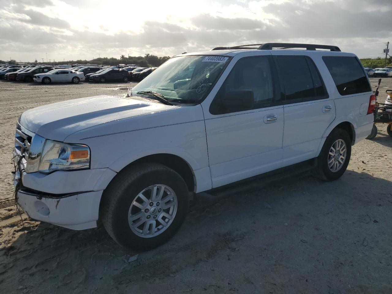Ford Expedition 2014
