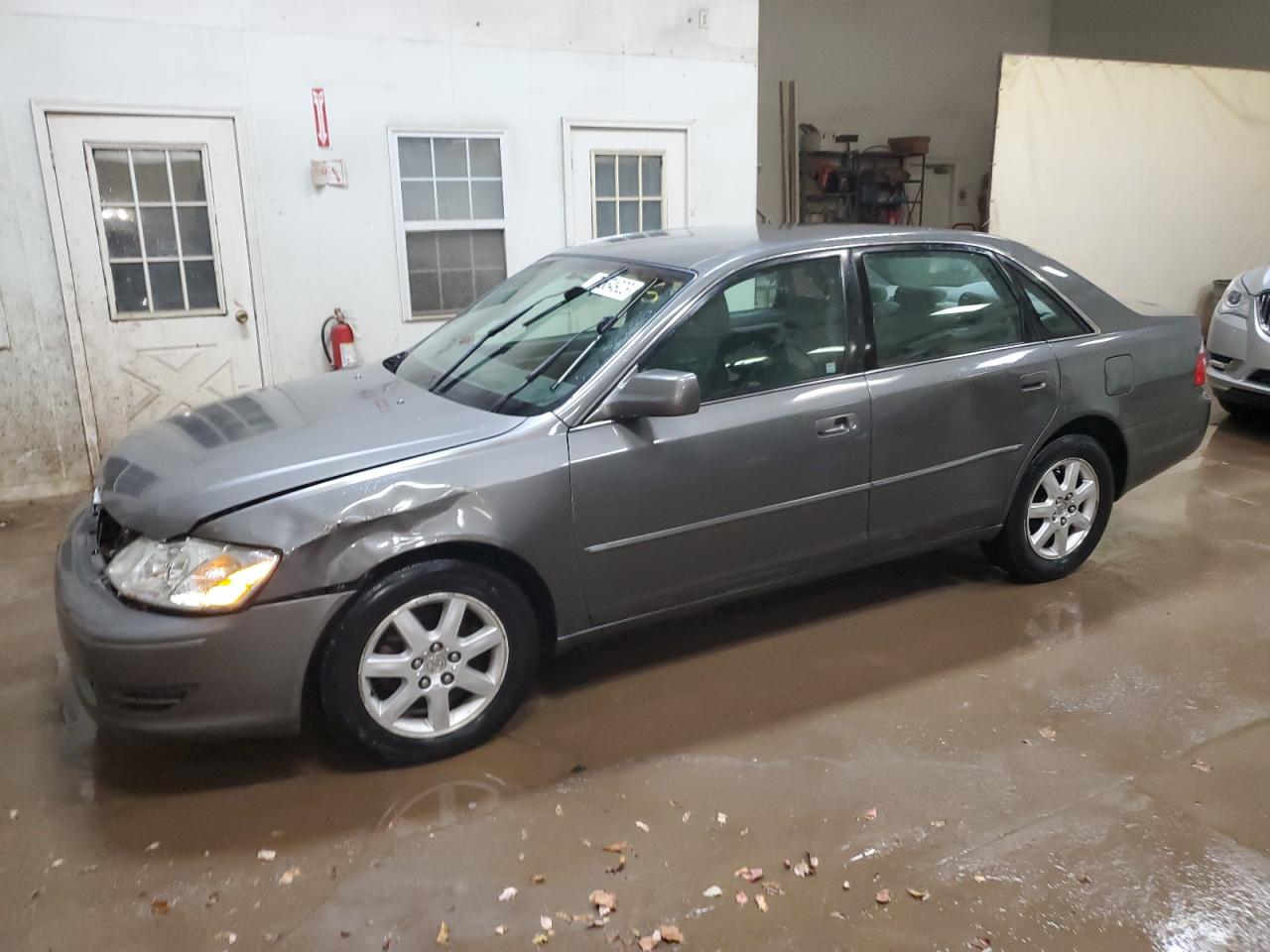 Toyota Avalon 2004