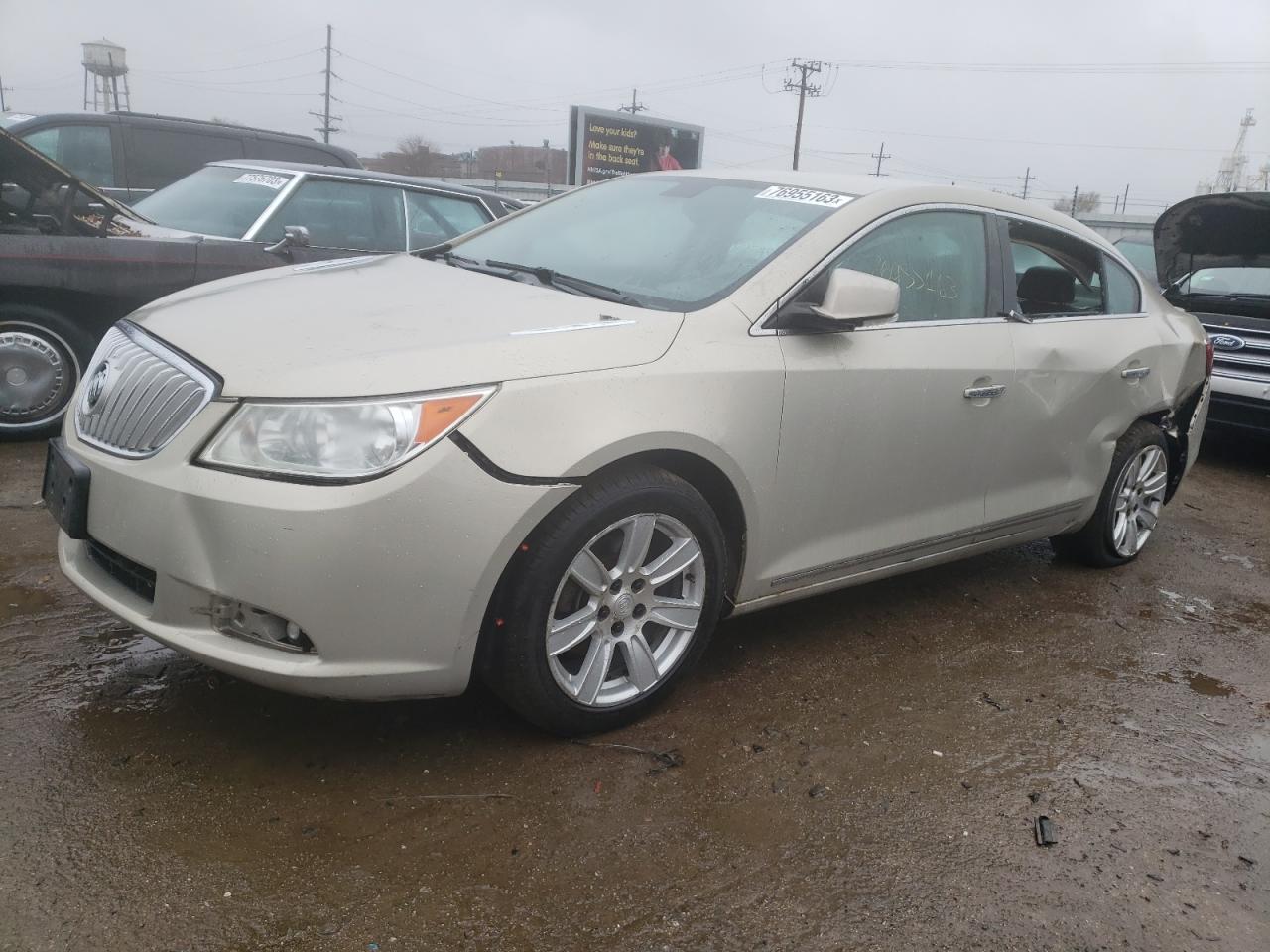 Buick Lacrosse 2011