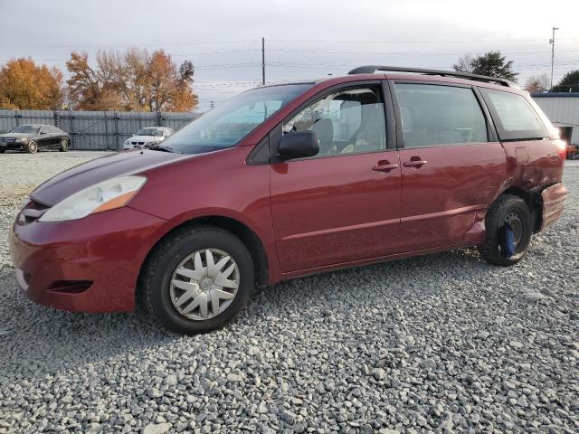Toyota Sienna 2010