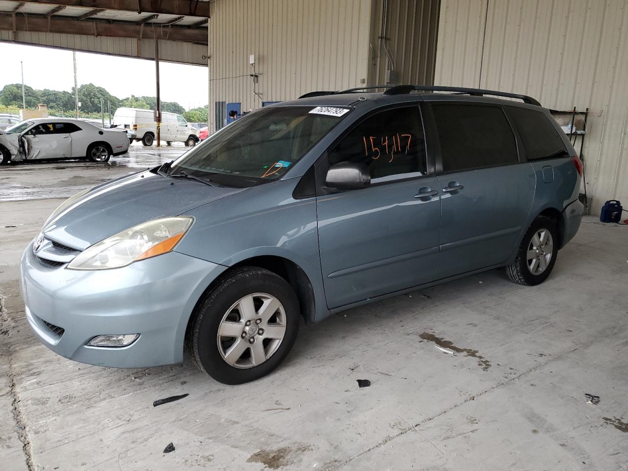 Toyota Sienna 2006