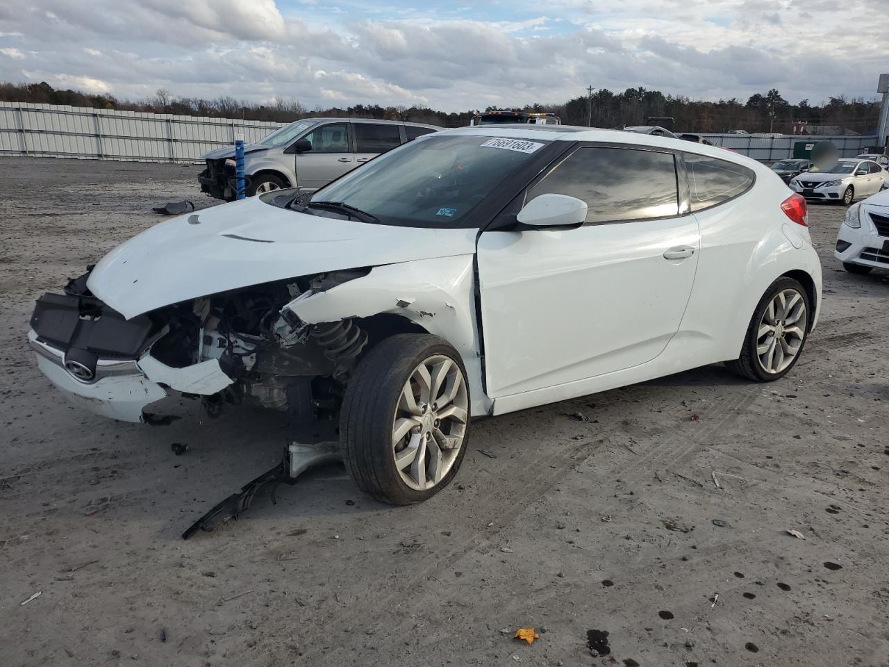 Hyundai Veloster 2013