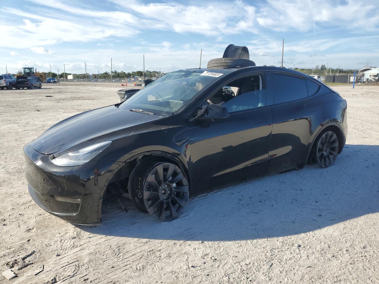 Tesla Model y 2021
