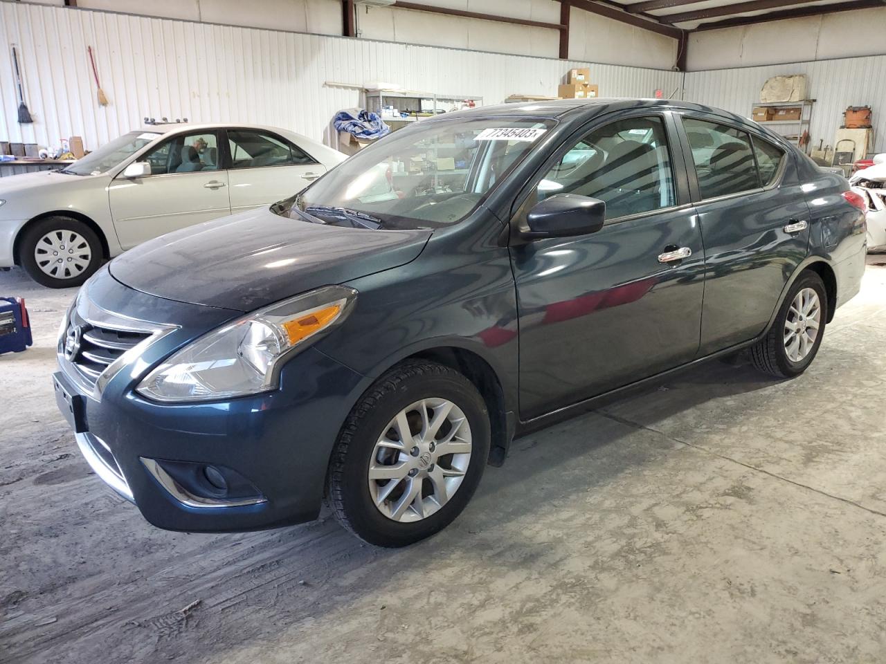 Nissan Versa 2015