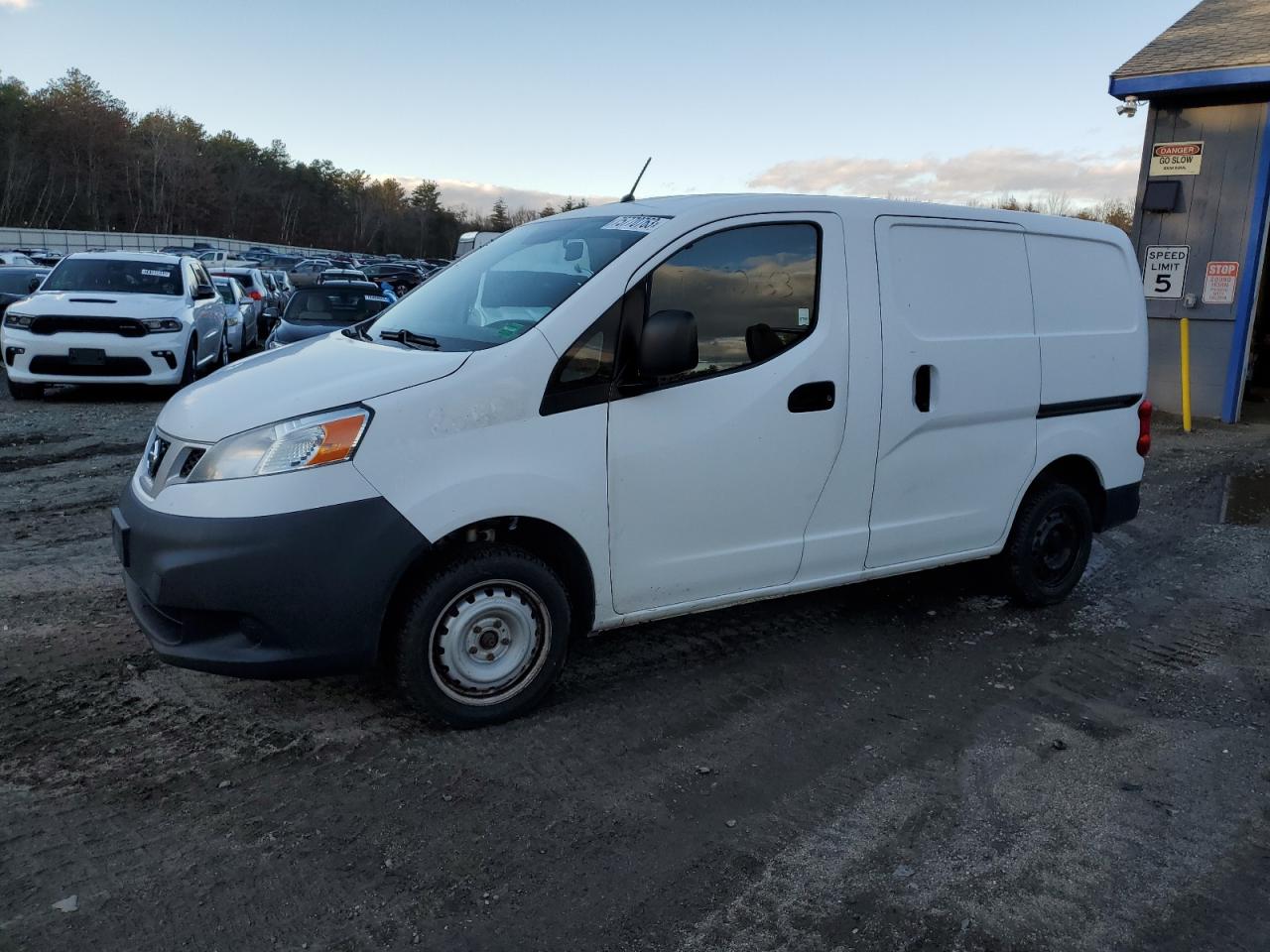Nissan Nv 200 2017