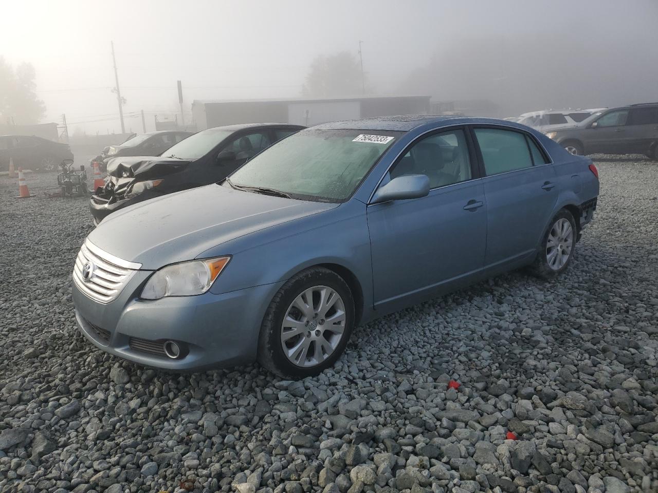Toyota Avalon 2010