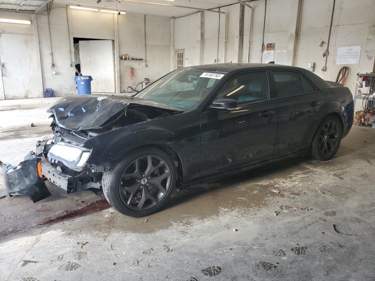 Chrysler 300 2016