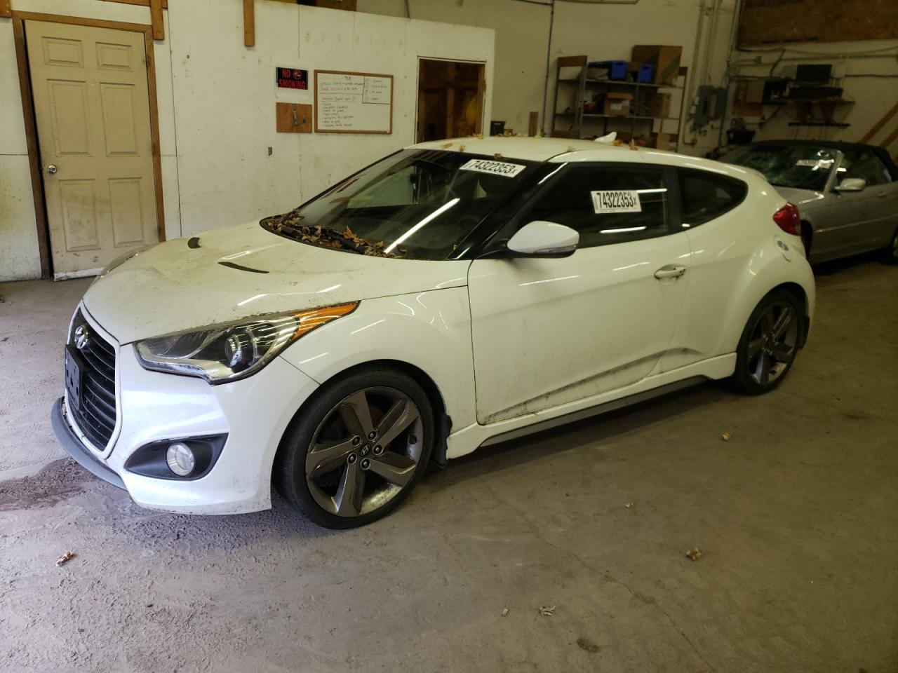 HYUNDAI VELOSTER 2015